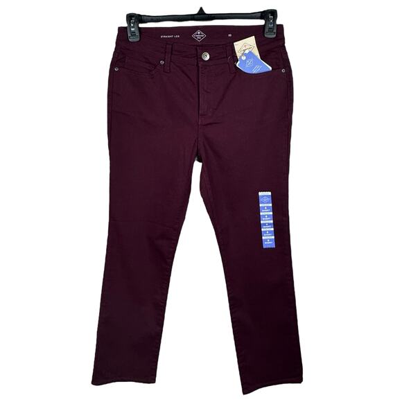 St. John's Bay SZ 8 SHORT Straight Leg Jeans Stretch Mid-Rise Tummy Control New - Picture 1 of 12